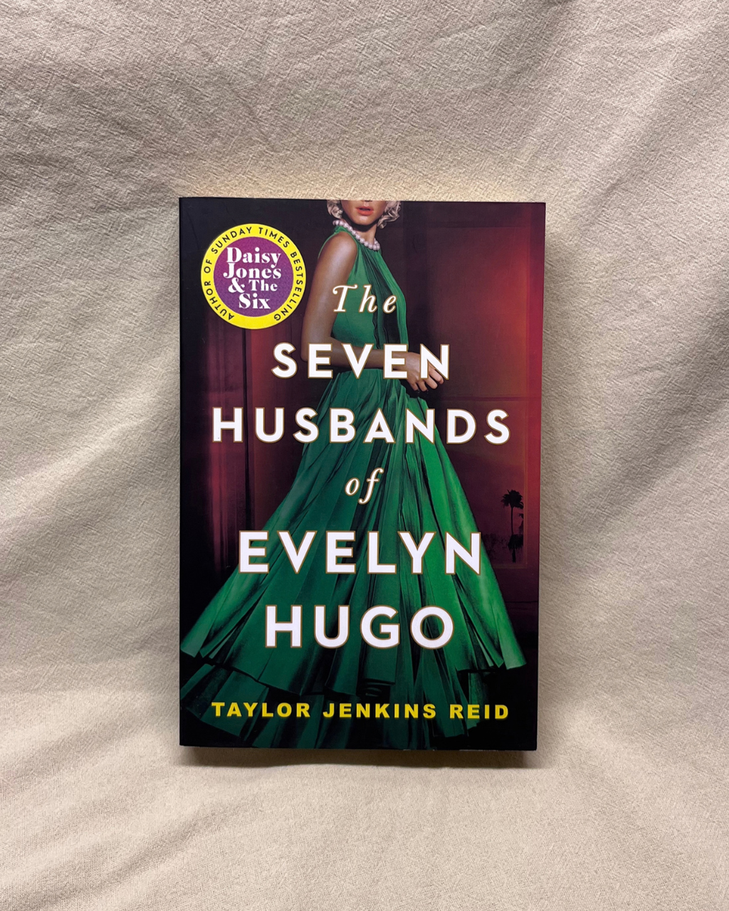The Seven Husbands of Evelyn Hugo - Taylor Jenkins Reid