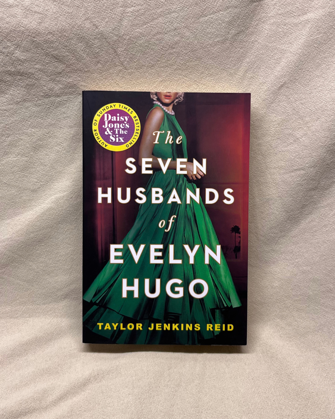 The Seven Husbands of Evelyn Hugo - Taylor Jenkins Reid