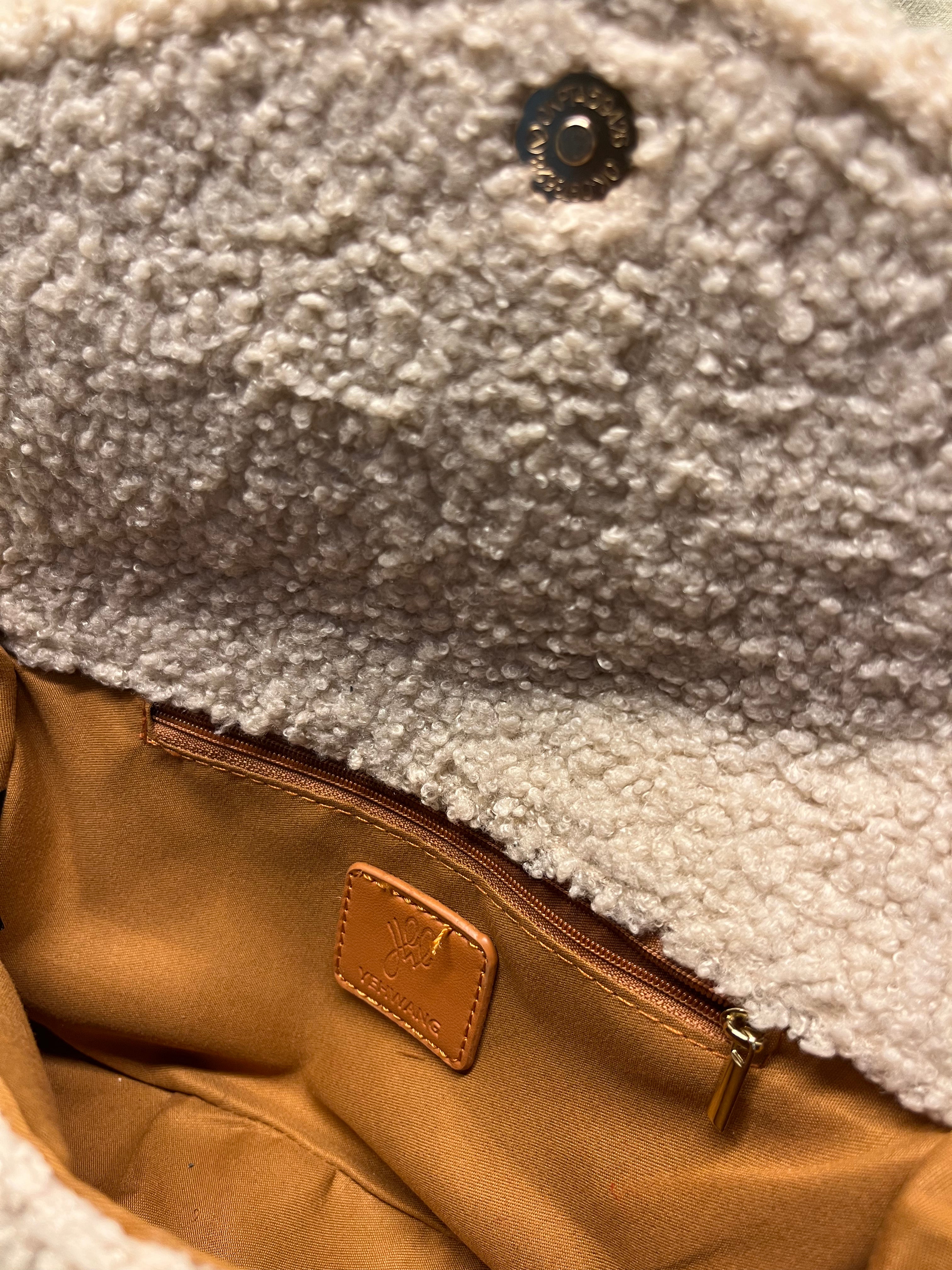 Teddy Handbag Beige